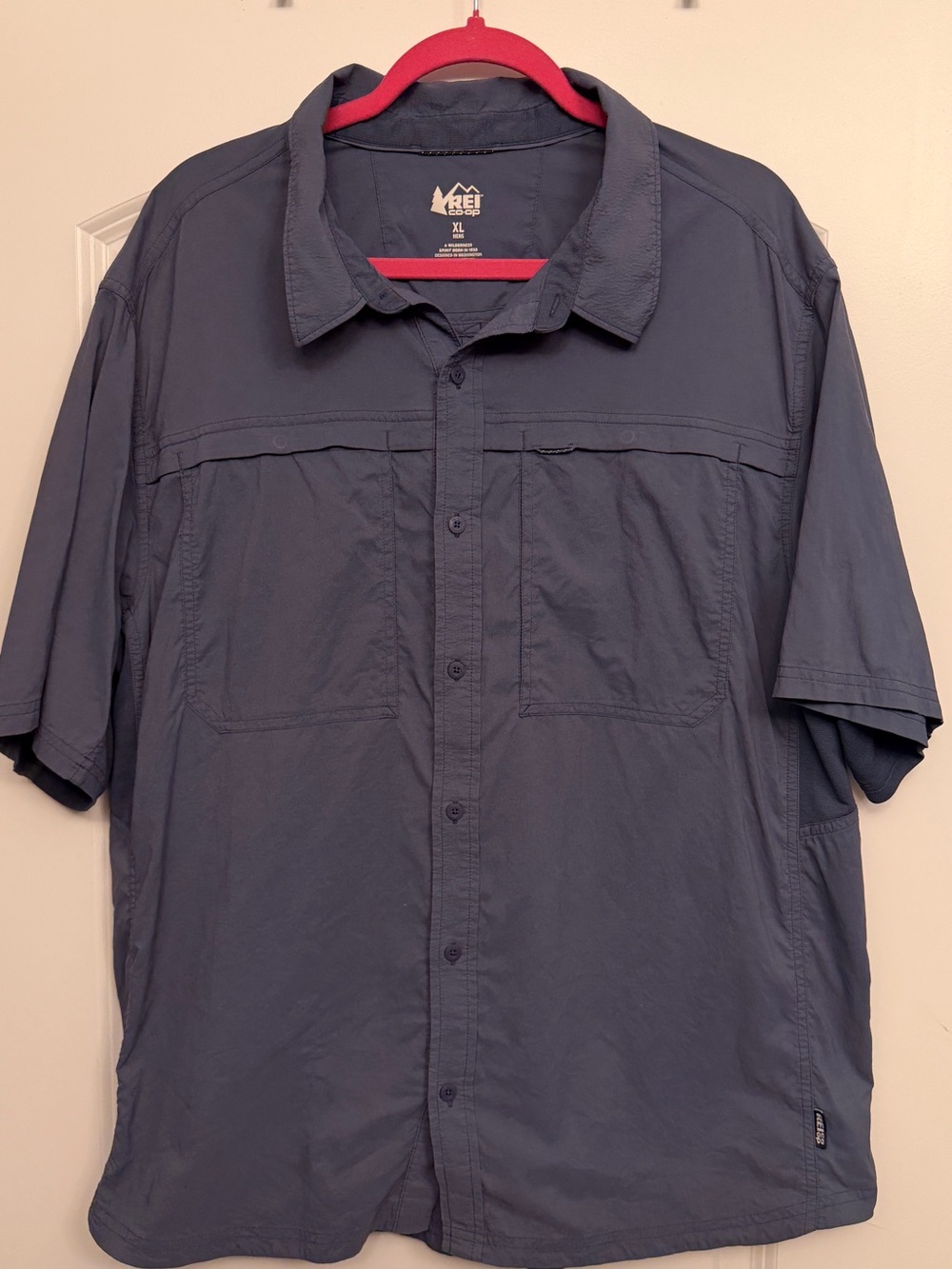 REI Men's Short-Sleeve Button-Down Shirt in Blue-Gray